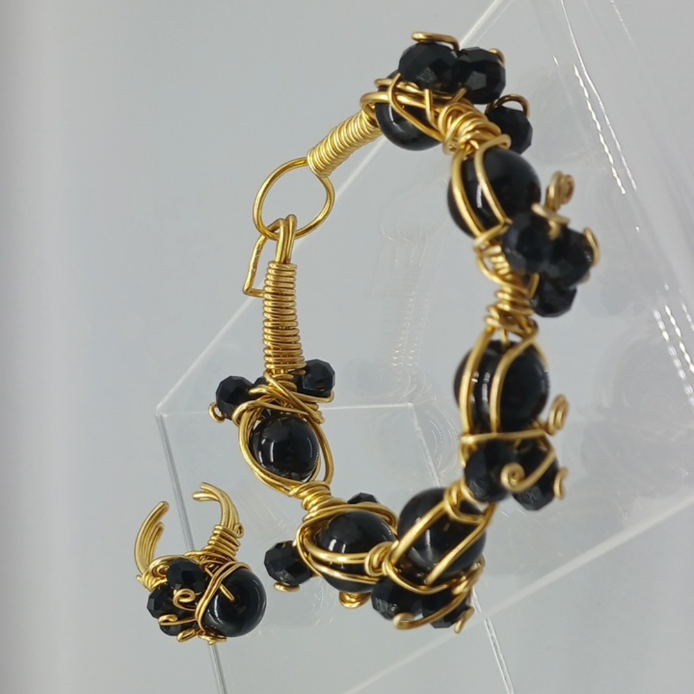 STYLISH & GORGEOUS HANDMADE wire-wrapped bracelet featuring black onyx beads SET